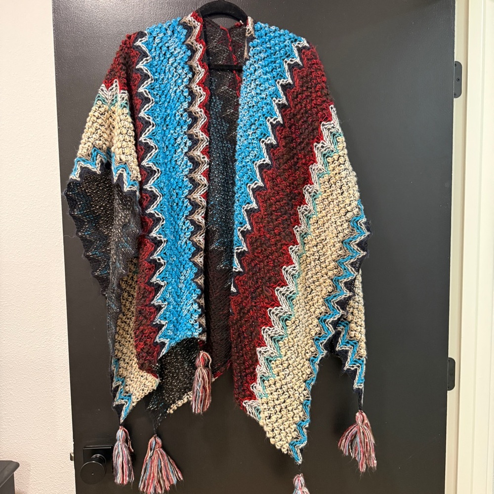 Colorful Zigzag Knit Shawl with Tassels